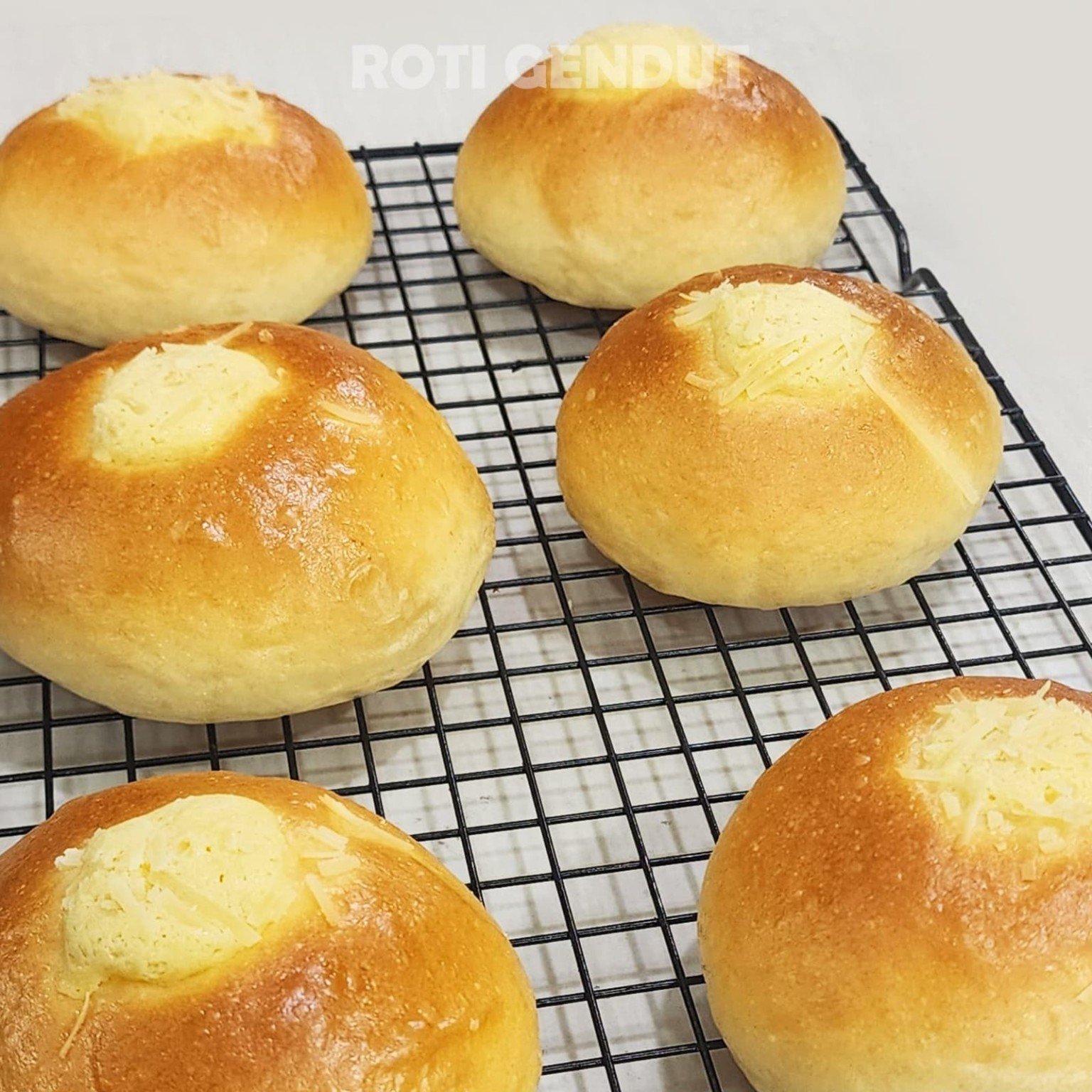 Roti Keju Manis Roti Gendut
